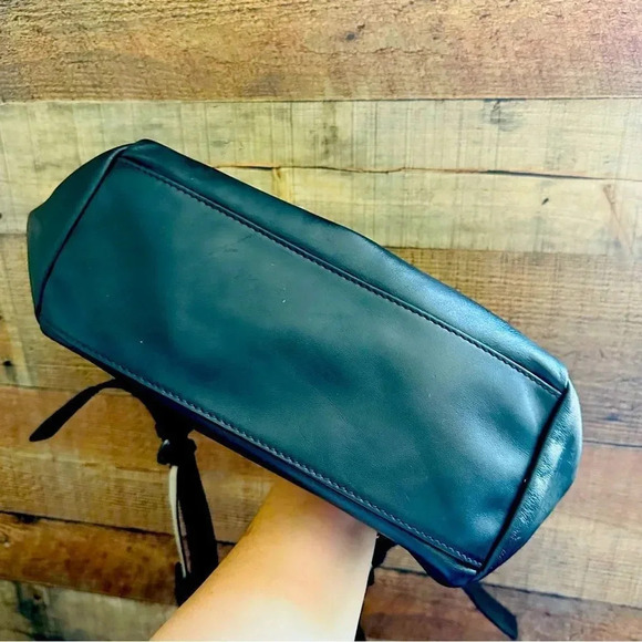 Rare Kipling Leather Crossbody Purse - Picture 7 of 11